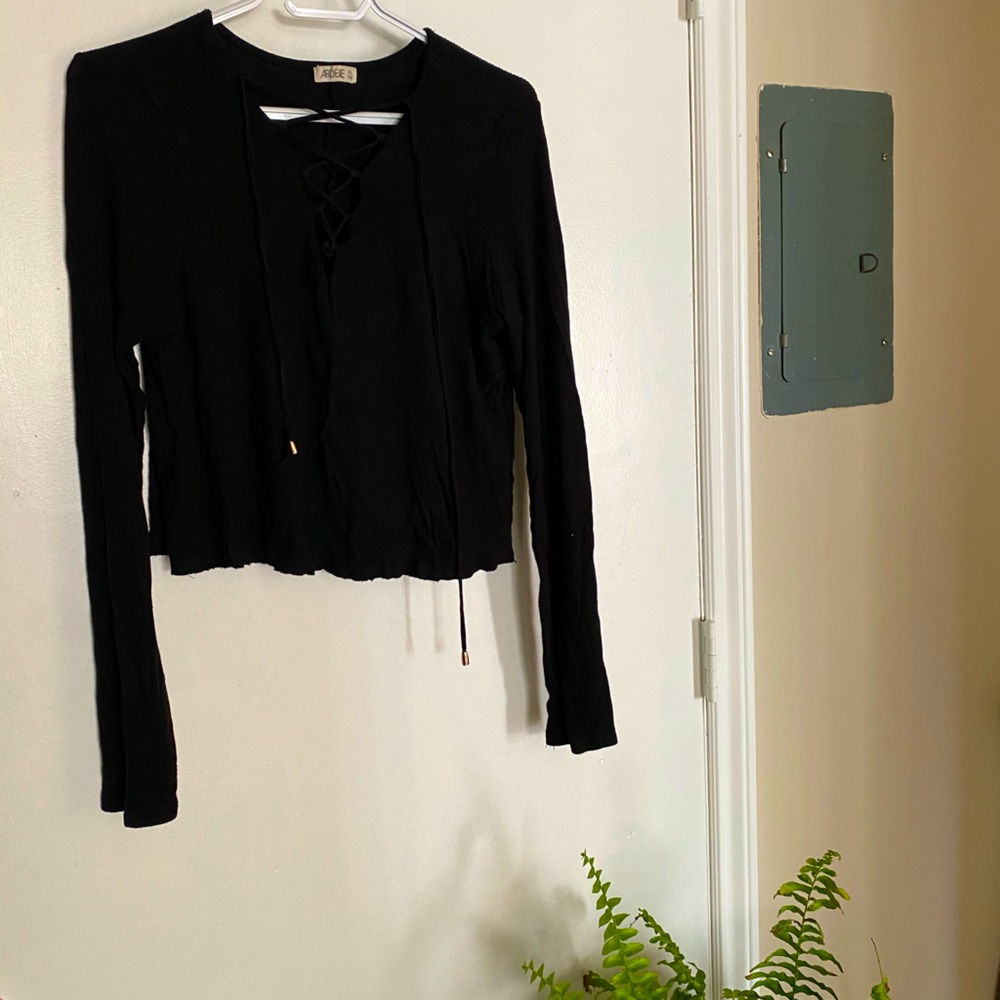 Lace Up Long Sleeve Crop Top